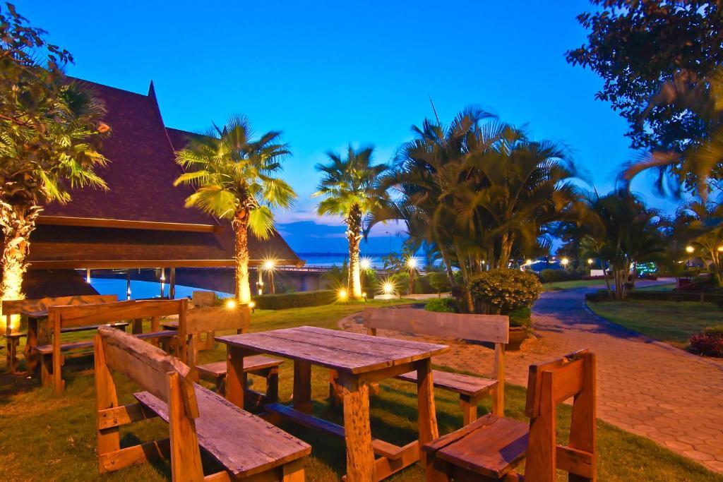 Champasak Grand Hotel Pakse Luaran gambar